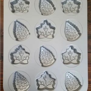 Pampered Chef Fall Harvest Cake Pan NWT